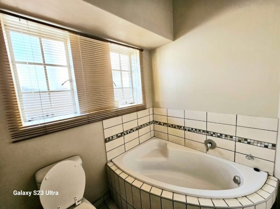 3 Bedroom Property for Sale in Waterval East North West